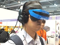 宏碁Windows VR头显首秀：Win10 VR要玩大逆袭？