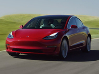 国产特斯拉Model 3售价公布：起步价32.8万 你觉得如何？